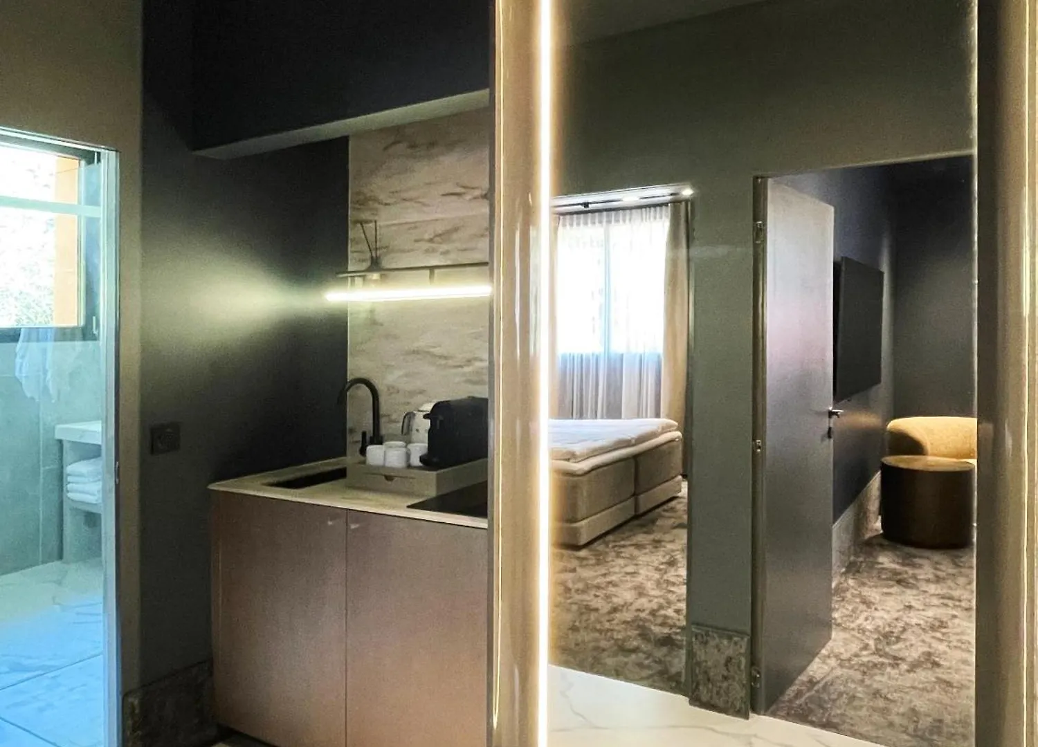 Eze Beach Residence Apartamento