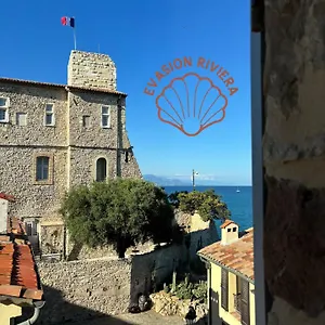 La Pablita, Vieil Antibes, Remparts Apartment