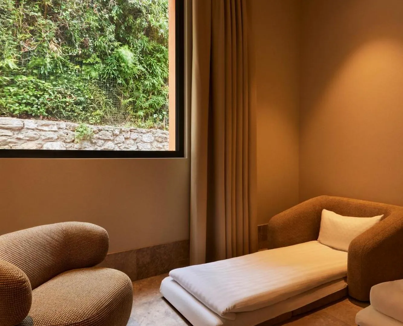 Eze Beach Residence Francie